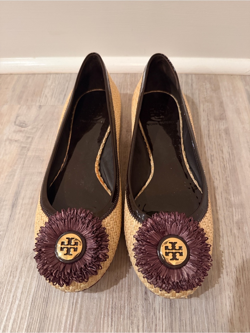 Tory Burch - Reva Raffia Floral Ballet Flat Natura